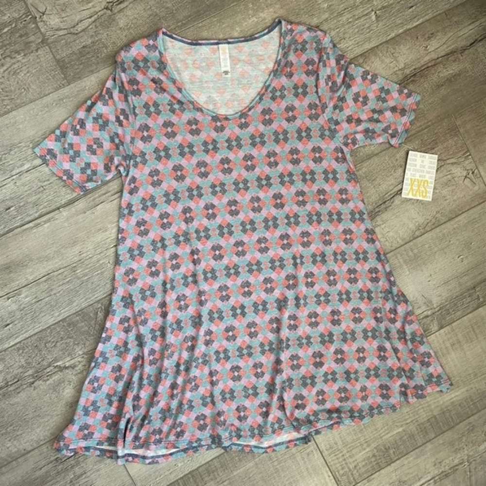 LulaRoe Perfect Tee XXS Heathered Gray, Lavender, Red And Green